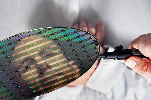 Specialists from the leading microelectronics company will share their experience with young specialists