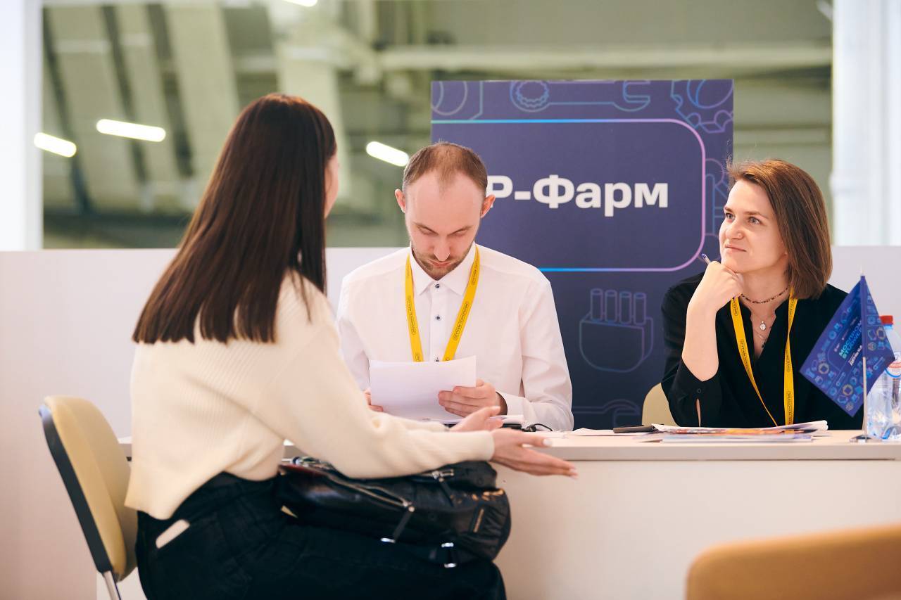 More than 200 vacancies for engineers were presented at the fair in the Technopolis Moscow SEZ.