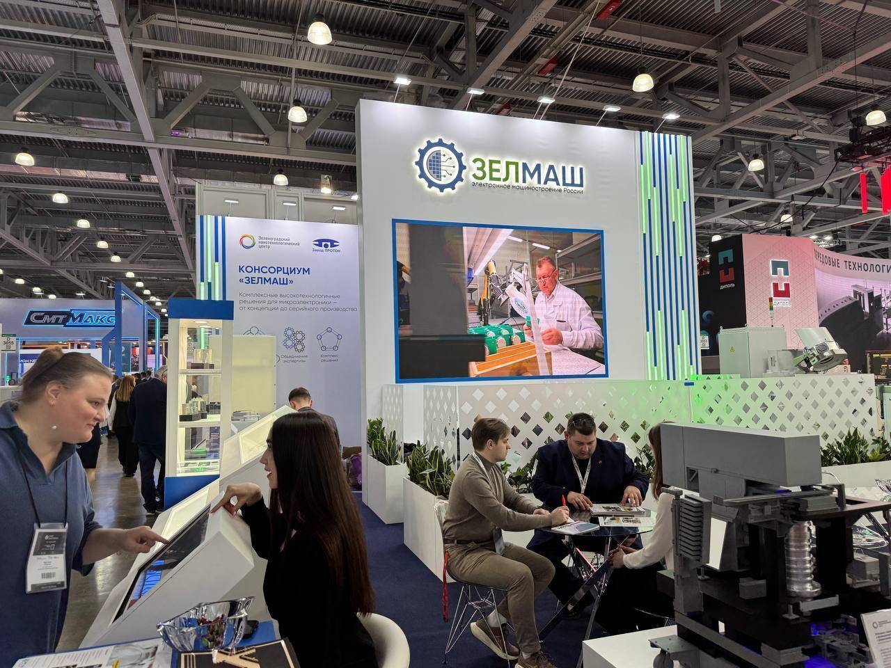 Technopolis Moscow SEZ residents presented unique developments at the International Electronics Exhibition.