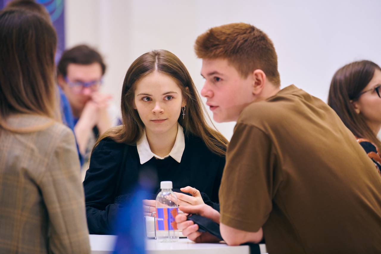 More than 200 vacancies for engineers were presented at the fair in the Technopolis Moscow SEZ.