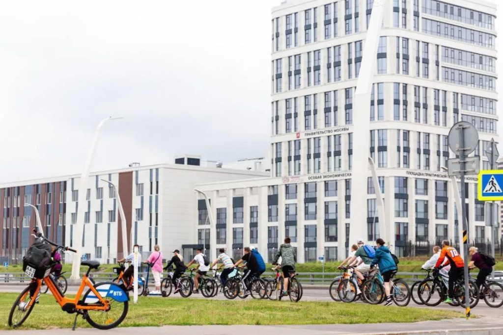 A Bike Tour Around the Rudnevo Site: Sports and the Industrial Landscape of the Capital