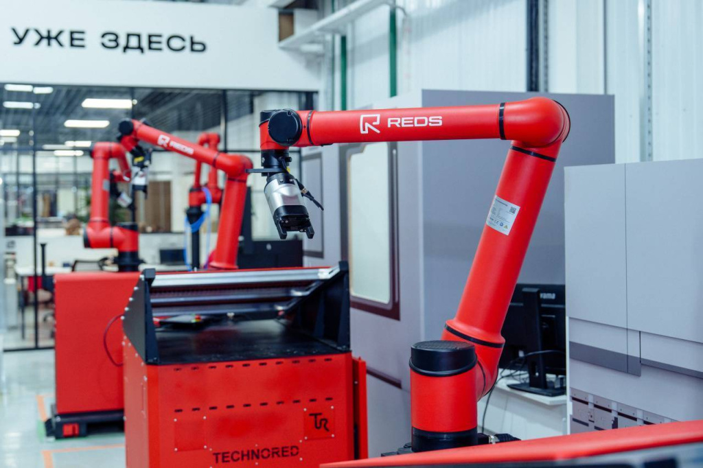 Sobyanin: A unique support system for the robotics industry has been created in Moscow.