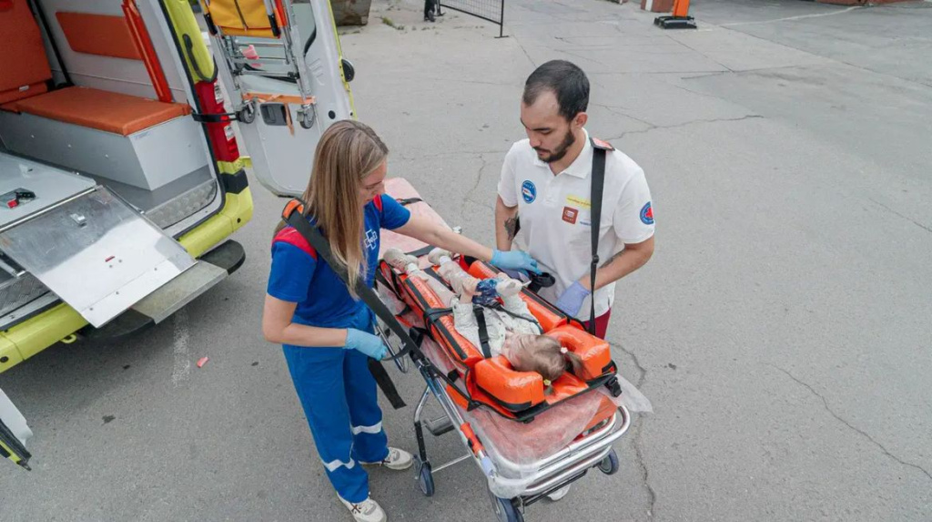 Taking care of the youngest: a resident of the Moscow SEZ has developed child stretchers for emergency medical services
