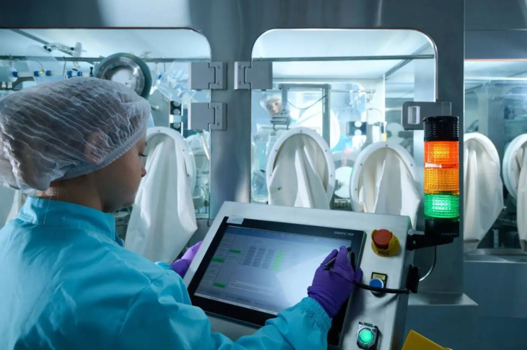 Drug manufacturers from Moscow's Special Economic Zone have invested nearly 66 billion rubles into the city's economy