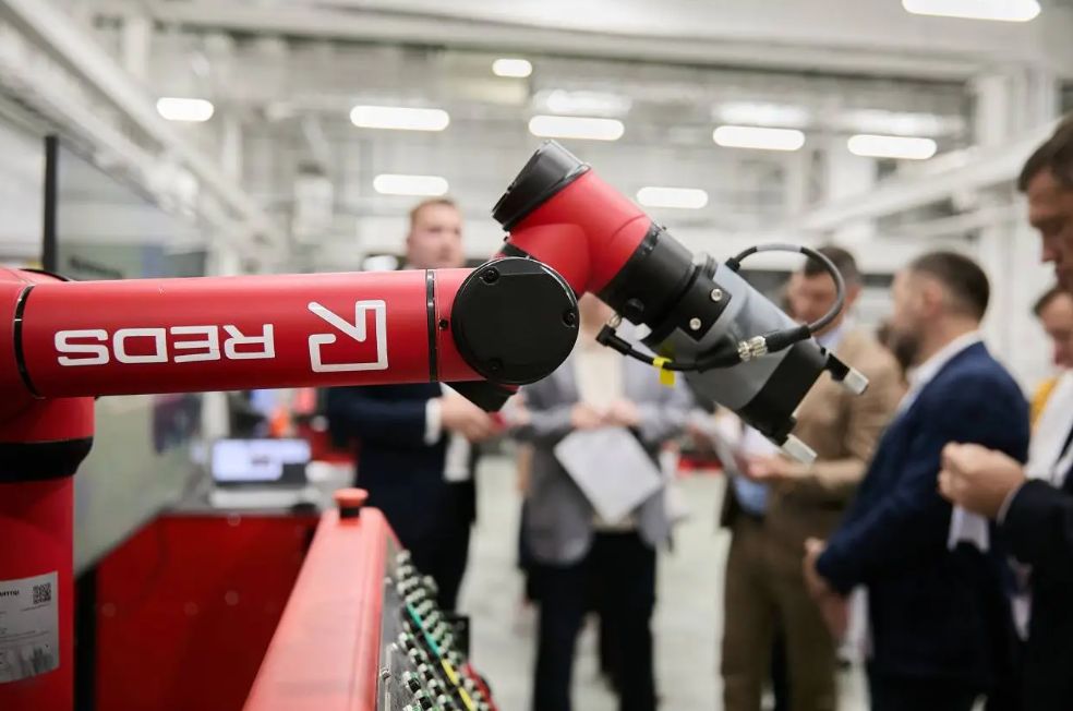 Future leaders in science and technology visited the enterprises of the SEZ “Technopolis Moscow”
