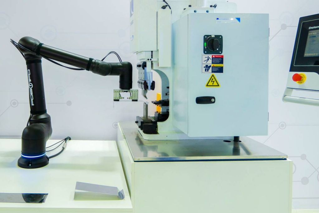 Sobyanin: A unique support system for the robotics industry has been created in Moscow.