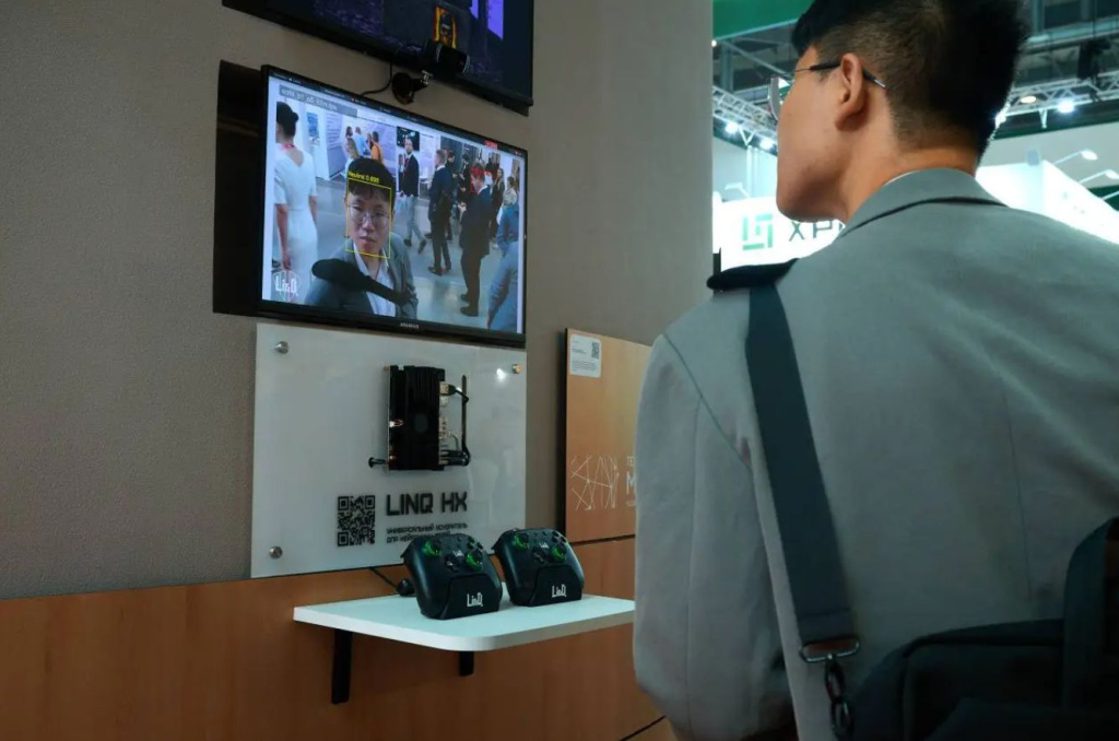 Approximately 15 residents of the Moscow SEZ took part in the international exhibition