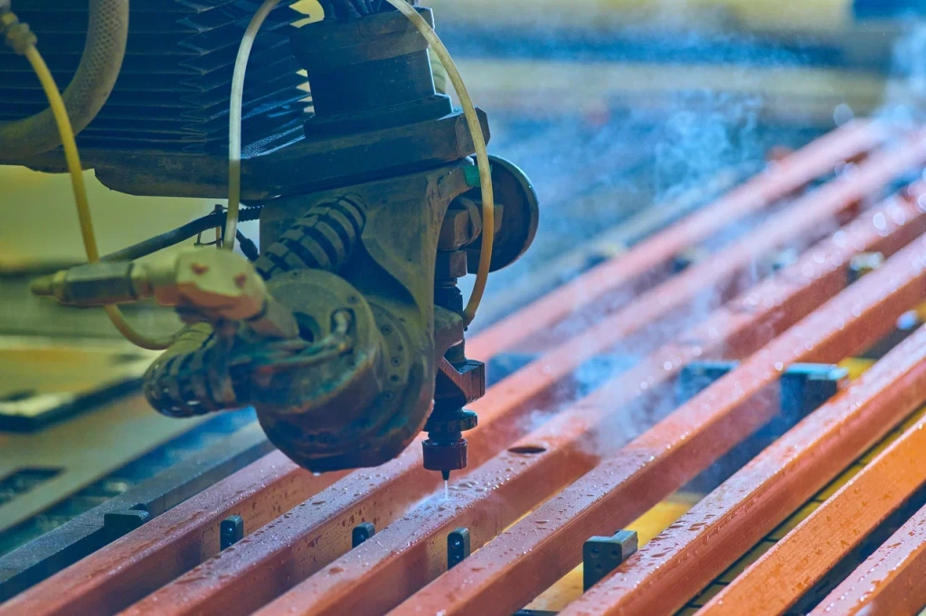 Technopolis Moscow SEZ resident helped to restore a cinema and a sports complex in the regions