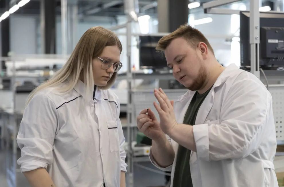 Personnel for industry: more than 250 graduates of NRU MEIET were employed in the Moscow special economic zone
