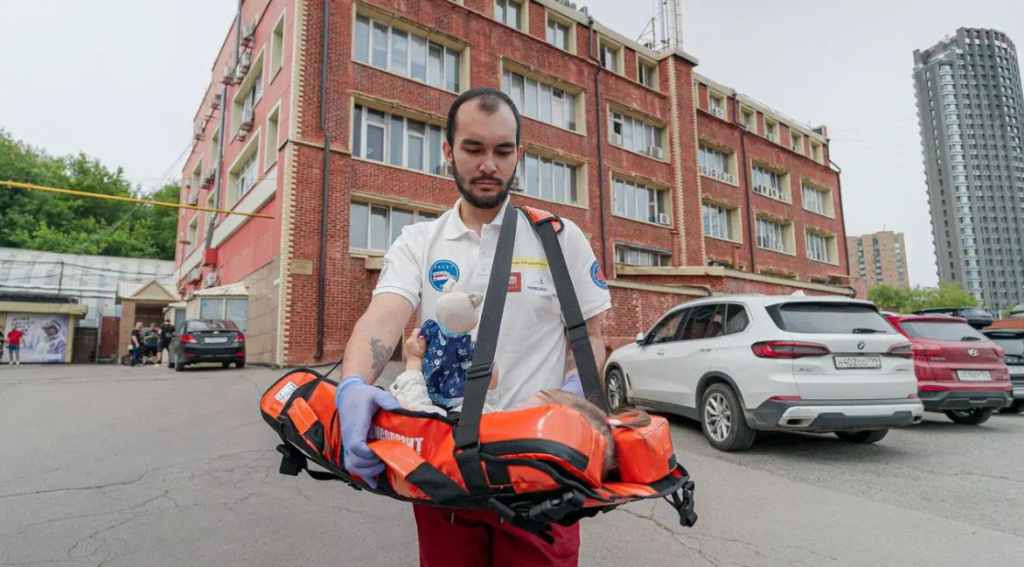 Taking care of the youngest: a resident of the Moscow SEZ has developed child stretchers for emergency medical services